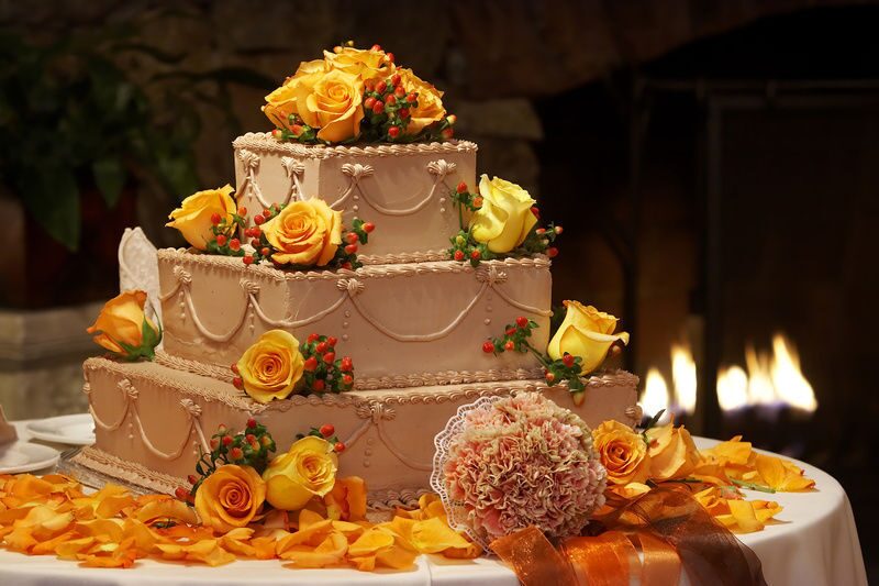 Магазин «Прайм декор» запрошує купити їстівні кондитерські прикраси для тортів: